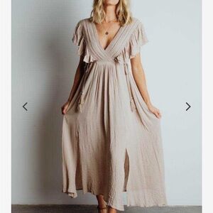 NWT Baltic Born Womens Jennifer Deep V Maxi Dress Sand